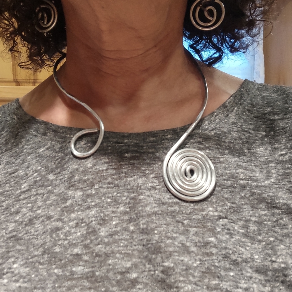 Silver Spiral Collar Necklace